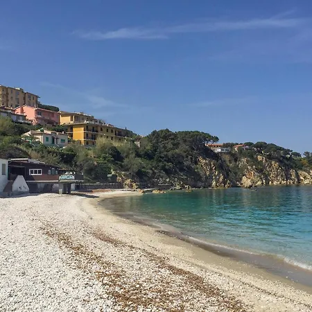 Awesome In Nisportino With Wifi *