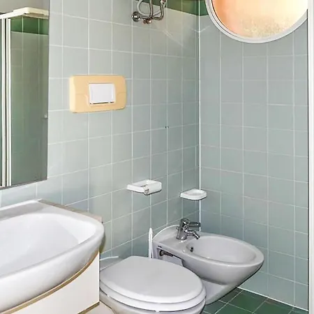 1 Bedroom Awesome In Nisportino Διαμέρισμα Nisporto