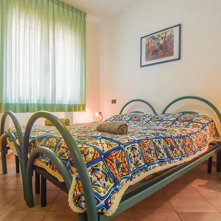 1 Bedroom Awesome In Nisportino *